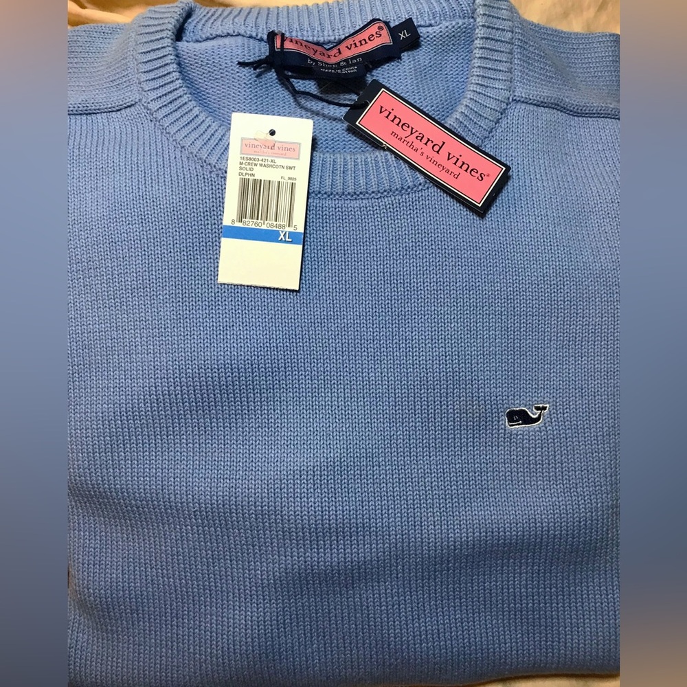 Vineyard Vines Men's Light Blue Whale Saddle Sweater